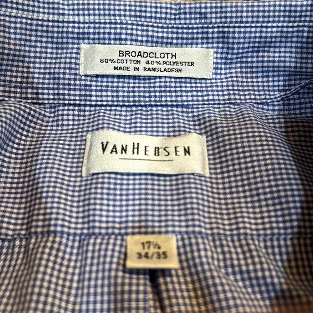 Vanheusen button down dress shirt blue checkered pattern Good condition nice